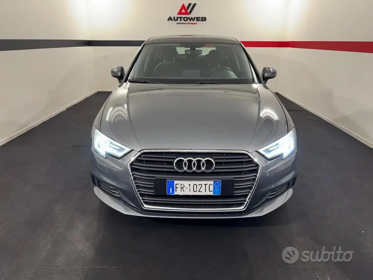 Usata Audi A3 Sport 116 CV (85 kW) 2018 Grigio Berlina