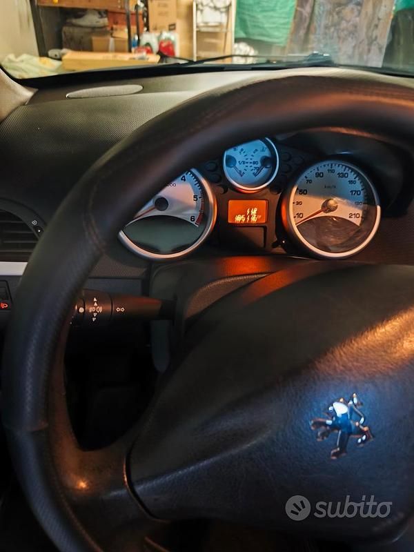 Usata Peugeot 207 70 CV (51 kW) 2006 Berlina