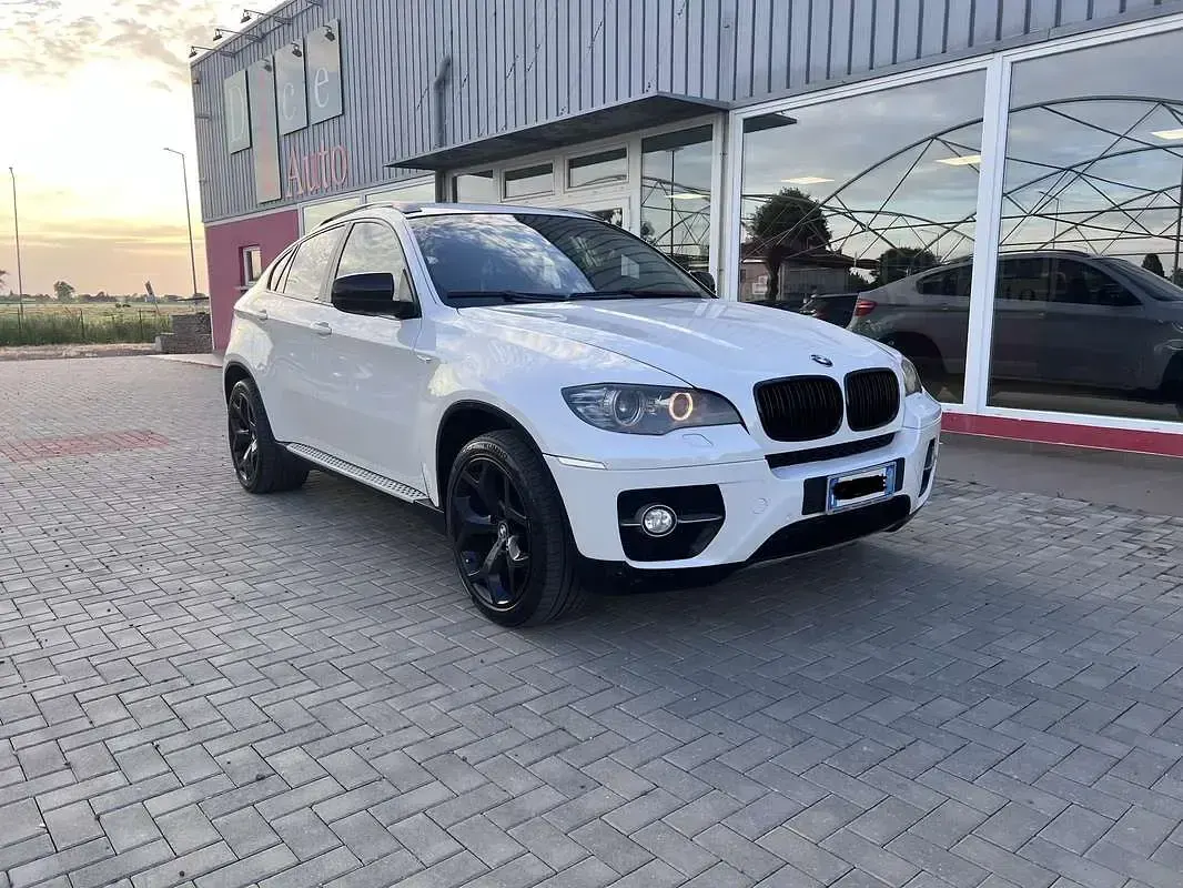 Usata BMW X6 245 CV (180 kW) 2011 Bianco SUV