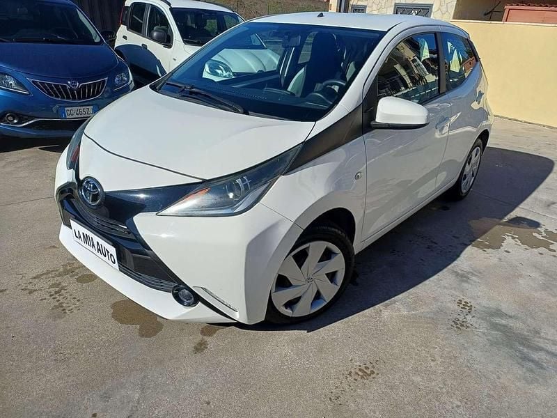 Bianco Usata 2016 Toyota Aygo Cool Utilitaria | 7900 € (Ottimo prezzo) - Immagine 1/4