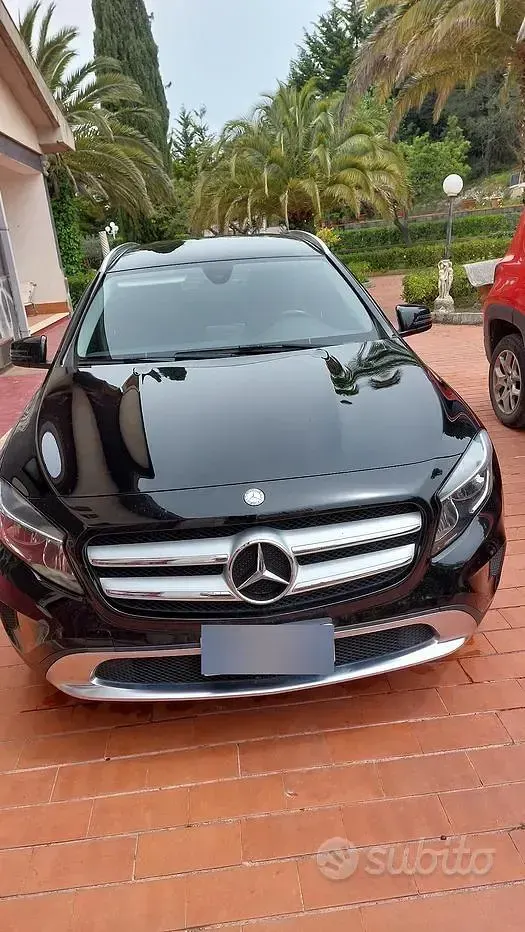 Usata Mercedes GLA200 136 CV (100 kW) 2015 Nero SUV