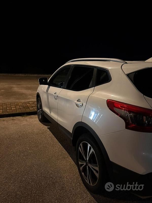 Usata Nissan Qashqai 115 CV (84 kW) 2017 Bianco SUV