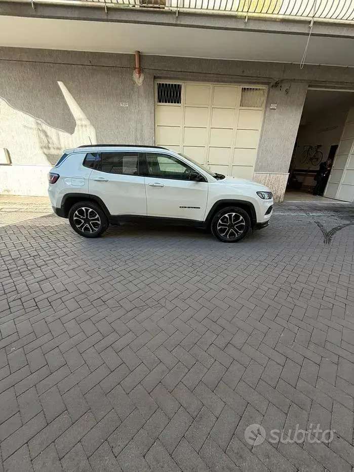 Usata Jeep Compass Limited 131 CV (96 kW) 2022 Bianco SUV