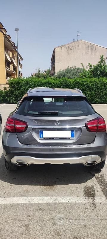 Usata Mercedes GLA220 2019 Grigio SUV