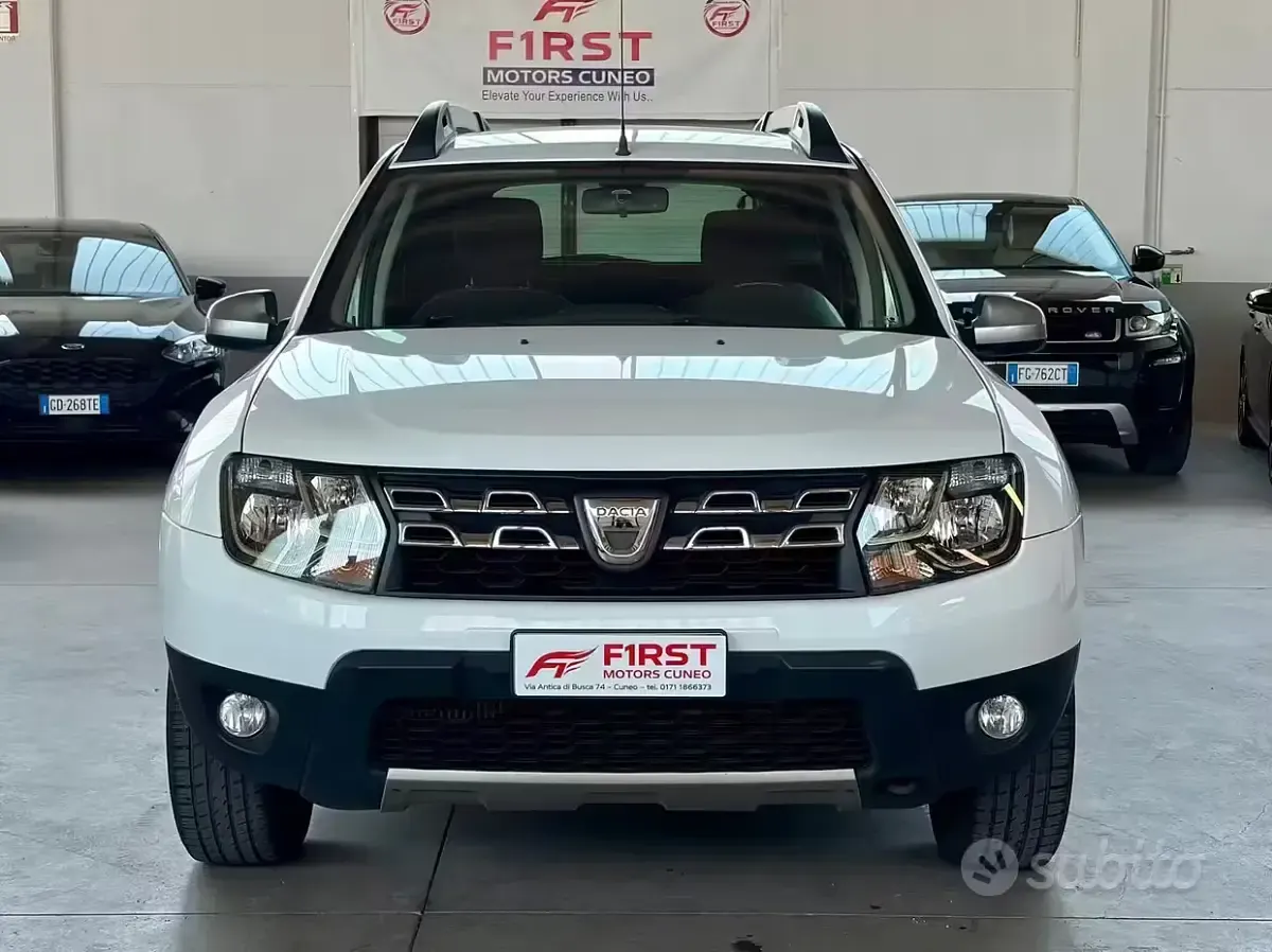 Usata Dacia Duster Lauréate 109 CV (80 kW) 2014 Bianco SUV