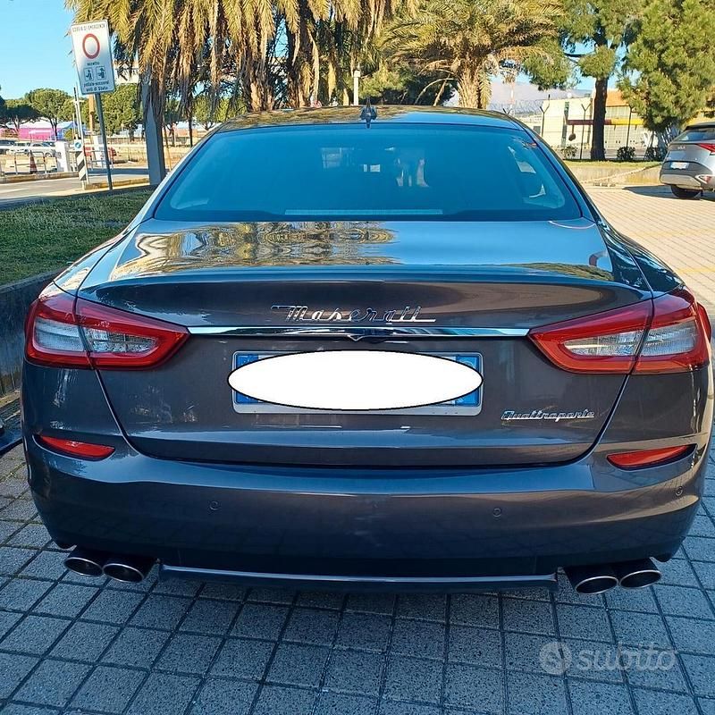 Usata Maserati Quattroporte 275 CV (202 kW) 2015 Grigio Berlina
