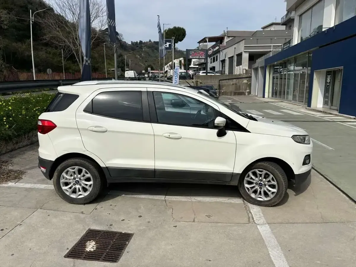 Usata Ford Ecosport Titanium S 95 CV (69 kW) 2016 Bianco SUV