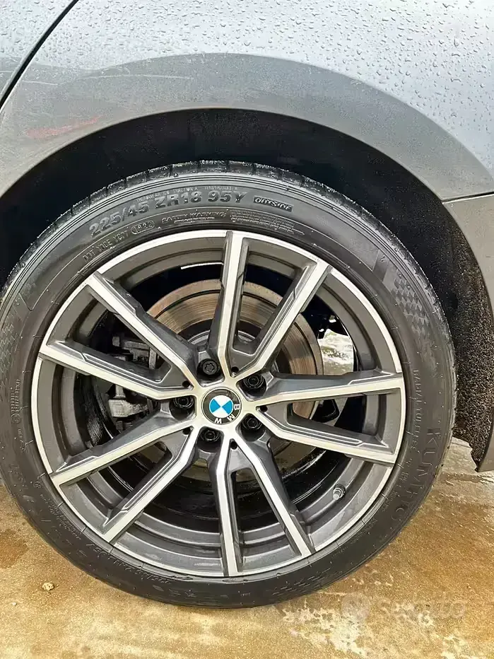 Usata BMW 318 150 CV (110 kW) 2019 Grigio Berlina