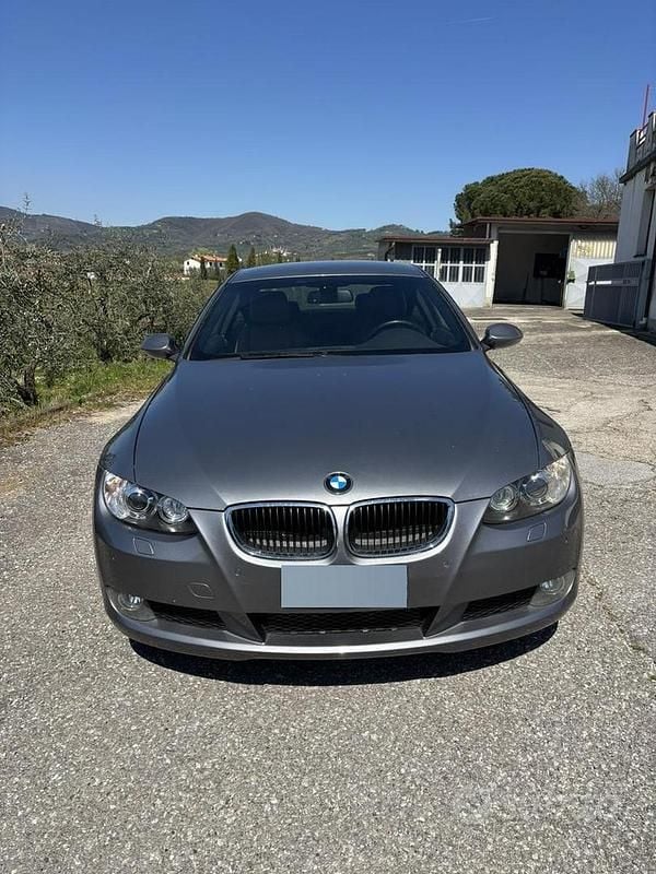 Usata BMW 320 210 CV (154 kW) 2008 Coupé