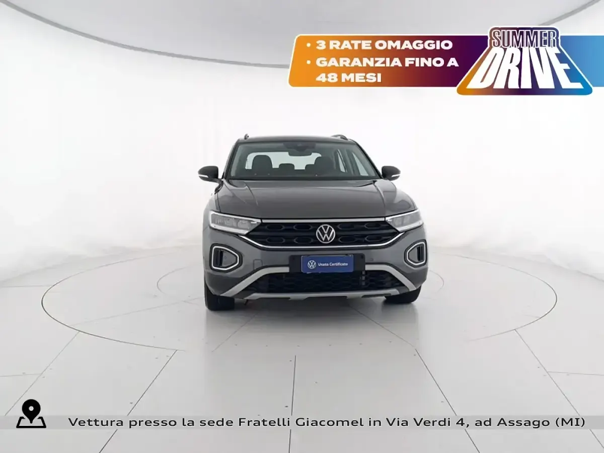 Usata VW T-Roc Life 150 CV (110 kW) 2025 Gray SUV