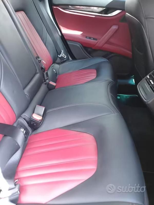 Usata Maserati Ghibli 410 CV (301 kW) 2014 Nero Berlina