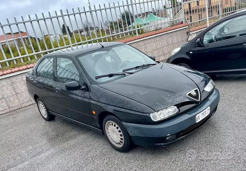 Second-hand Alfa Romeo 146 90 CP (66 kW) 1998 Hatchback