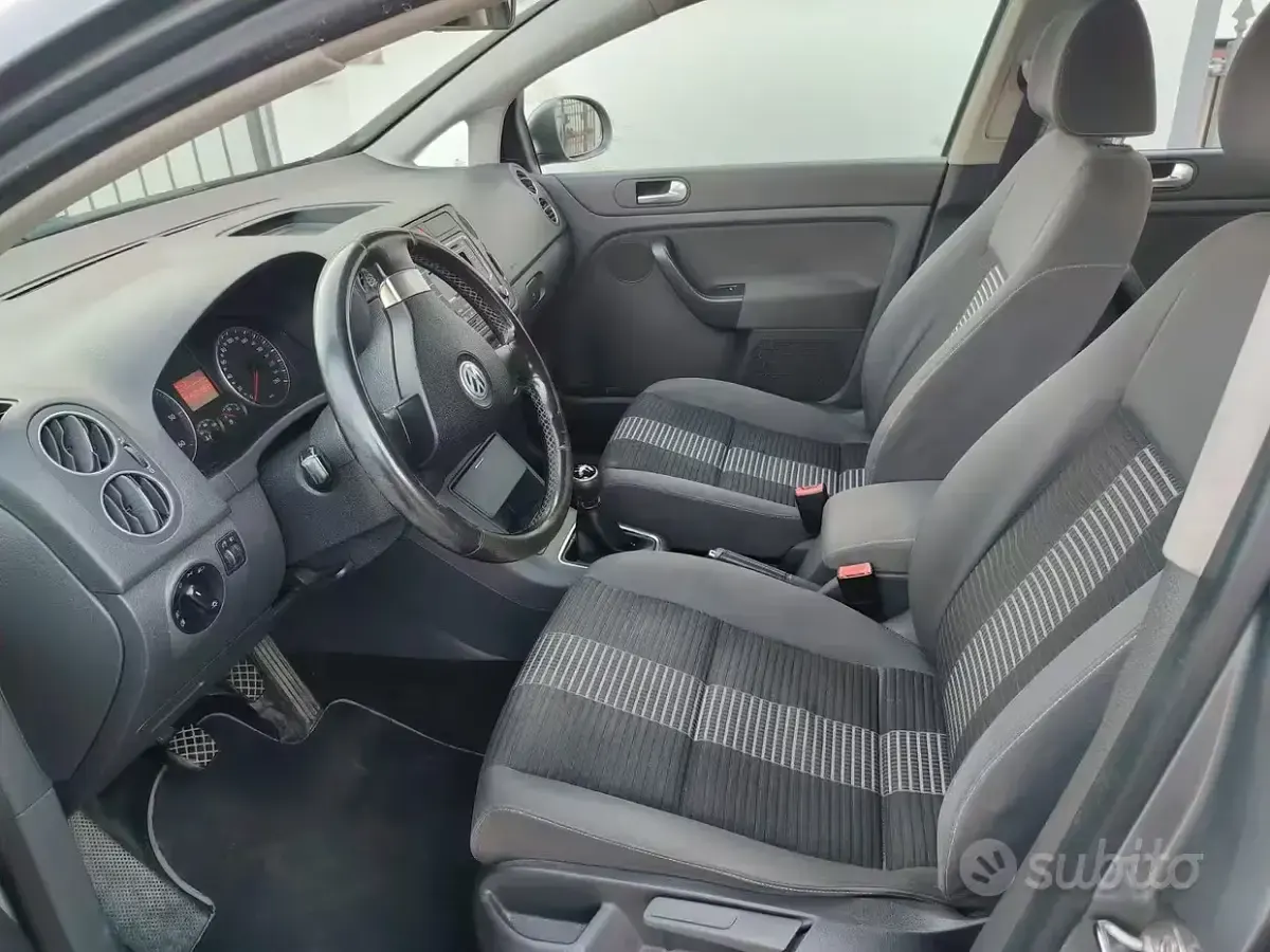 Usata VW Golf Plus Cross 105 CV (77 kW) 2009 Grigio Monovolume