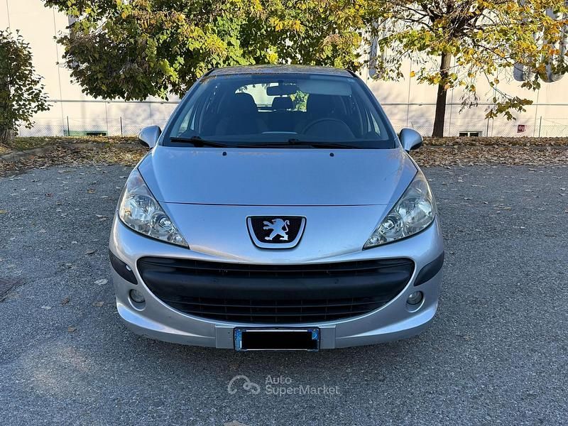 Usata Peugeot 207 68 CV (50 kW) 2008 Argento Berlina