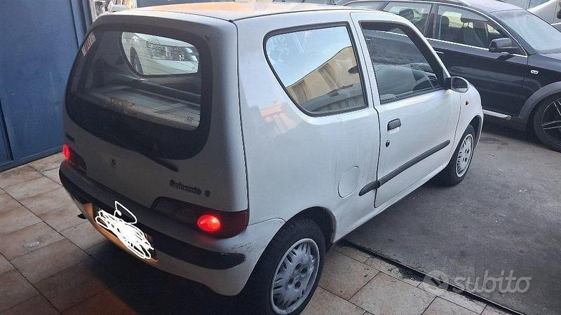 Usata Fiat Seicento 54 CV (39 kW) 1999 Bianco Utilitaria