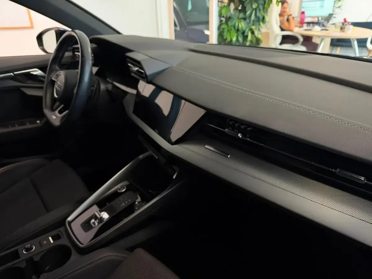 Usata Audi A3 e-tron S-Line 149 CV (109 kW) 2022 Blu Utilitaria