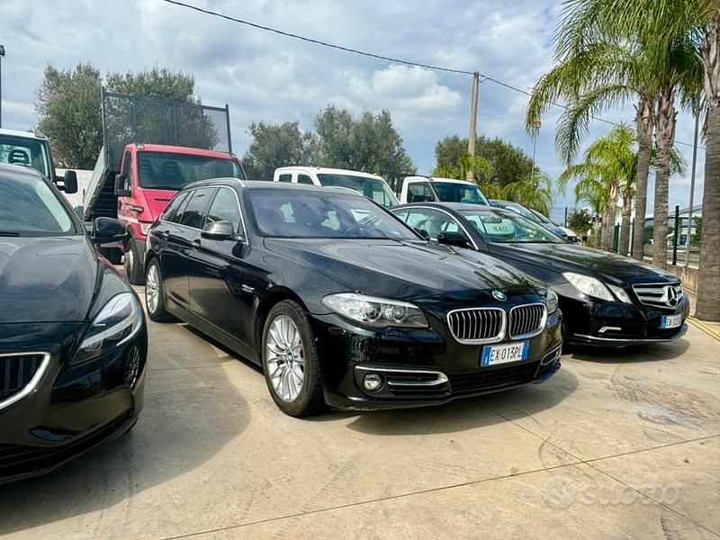 Usata BMW 525 Luxury Line 218 CV (160 kW) 2014 Blu Station wagon