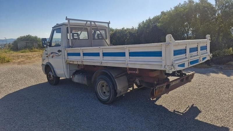 Usata Iveco Daily 103 CV (75 kW) 2000 Bianco