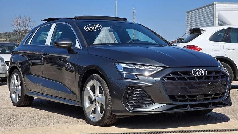 Usata Audi A3 S-Line 150 CV (110 kW) 2024 Grigio Berlina