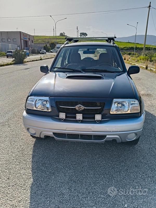 Usata Suzuki Vitara 87 CV (63 kW) 1998 Blu Berlina