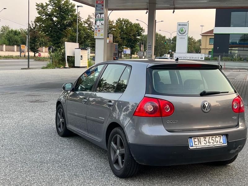 Usata VW Golf VI Comfortline 104 CV (76 kW) 2009 Grigio Utilitaria