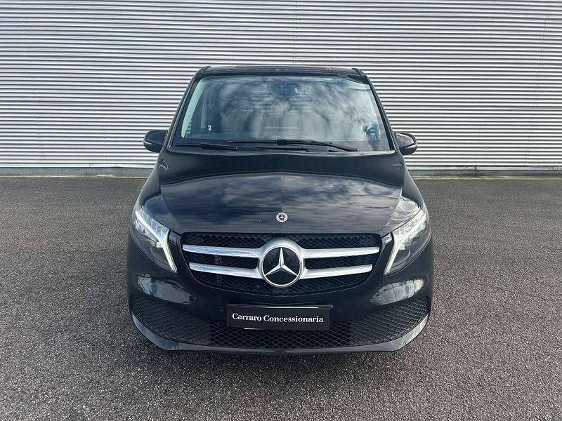 Usata Mercedes V220 163 CV (119 kW) 2023 Nero ossidiana Monovolume