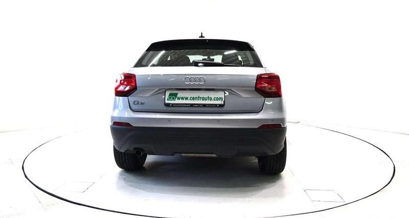 Usata Audi Q2 Business 116 CV (85 kW) 2019 Argento SUV