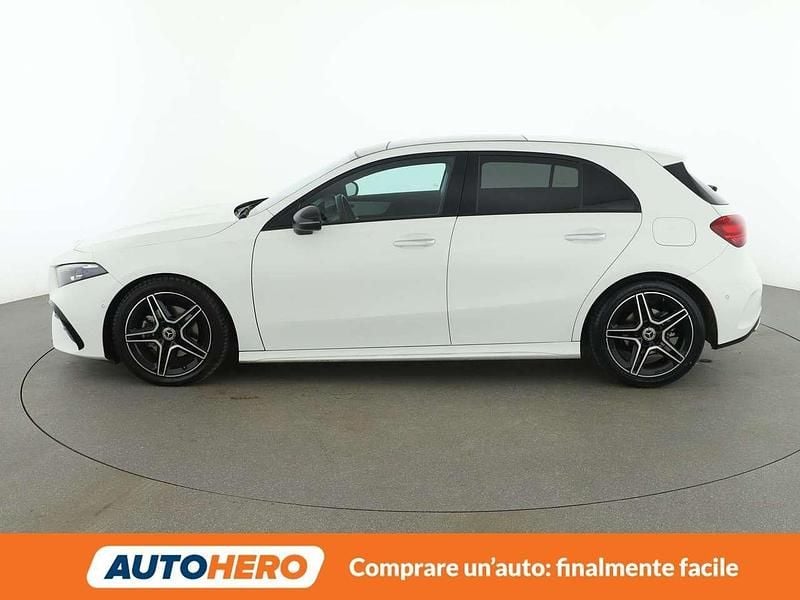 Usata Mercedes A180 AMG Line Premium 116 CV (85 kW) 2025 Bianco Berlina