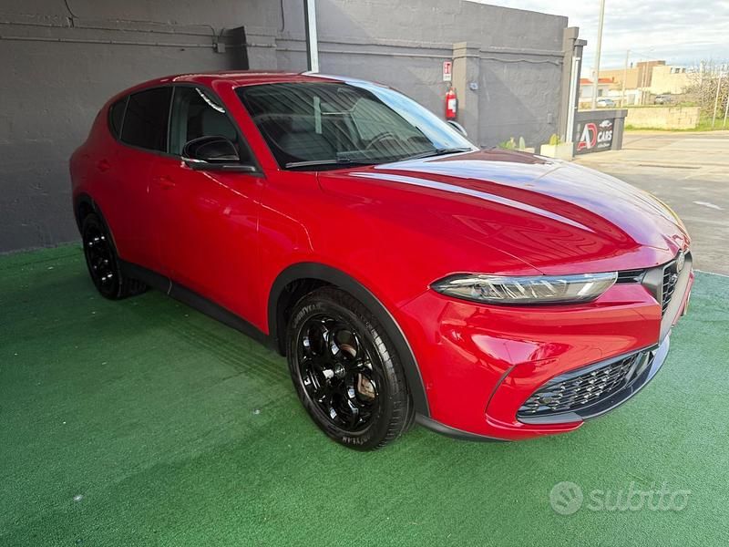 Usata Alfa Romeo Tonale Sprint 131 CV (96 kW) 2023 Rosso SUV