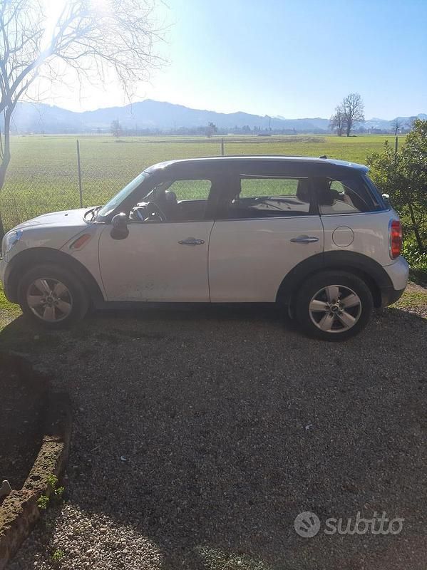 Usata Mini Countryman 122 CV (89 kW) 2015 Bianco SUV