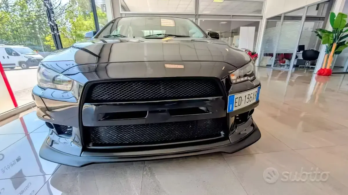 Usata Mitsubishi Lancer Evolution 295 CV (216 kW) 2009 Nero Berlina