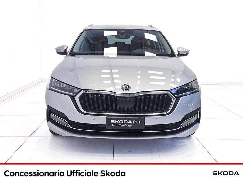 Usata Skoda Octavia G-TEC Style 131 CV (96 kW) 2022 Argento Station wagon