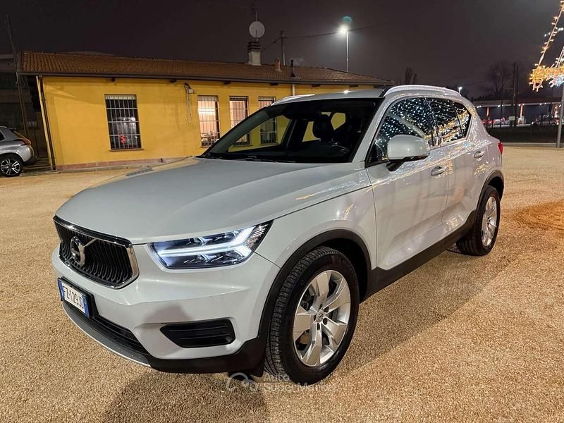 Occasion Volvo XC40 R-Design 150 ch (110 kW) 2019 Gris SUV