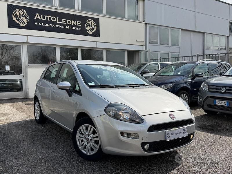 Usata Fiat Punto Street 75 CV (55 kW) 2014 Grigio Utilitaria