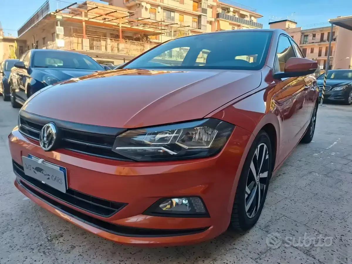 Usata VW Polo 95 CV (69 kW) 2018 Arancione Utilitaria