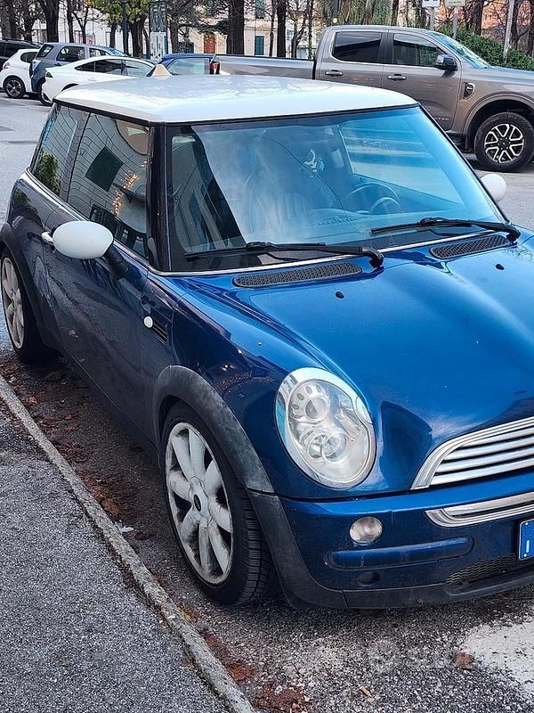 Usata 2003 Mini Cooper Due volumi | 2500 € (Buon prezzo) - Immagine 1/4
