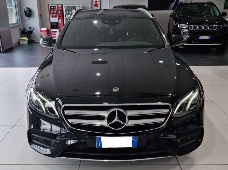 Usata Mercedes E400 Premium Plus 340 CV (250 kW) 2018 Nero Station wagon