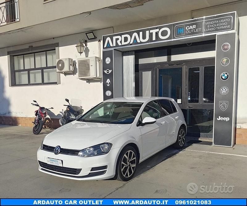 Usata VW Golf VII 105 CV (77 kW) 2013 Bianco Berlina