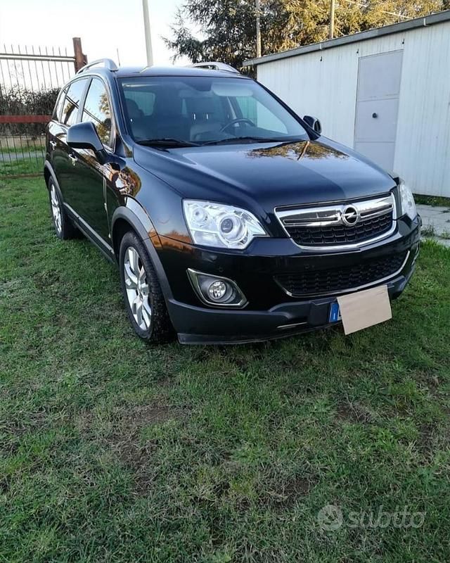 Nero Usata 2011 Opel Antara Cosmo SUV | 6500 € (Buon prezzo) - Immagine 1/4