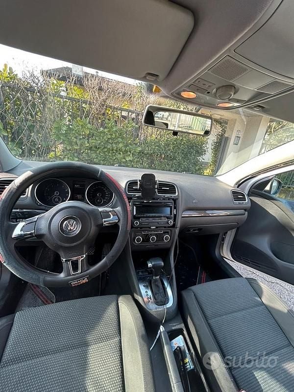 Usata VW Golf VI R-line 122 CV (89 kW) 2010 Bianco Utilitaria