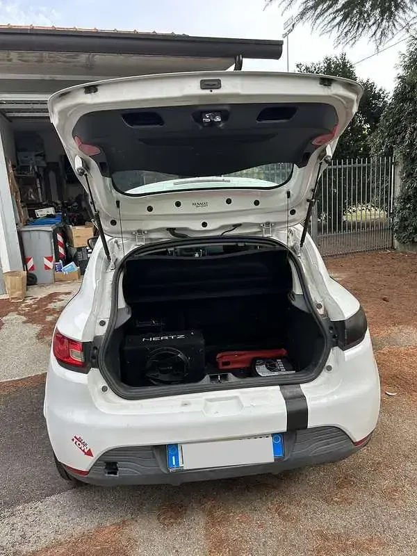 Usata Renault Clio IV 75 CV (55 kW) 2014 Bianco Berlina
