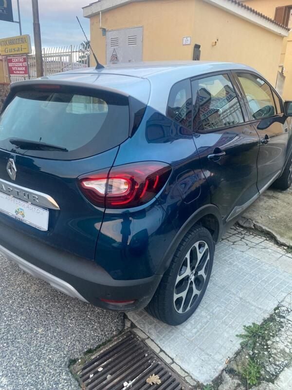 Usata Renault Captur 89 CV (65 kW) 2018 Blu SUV