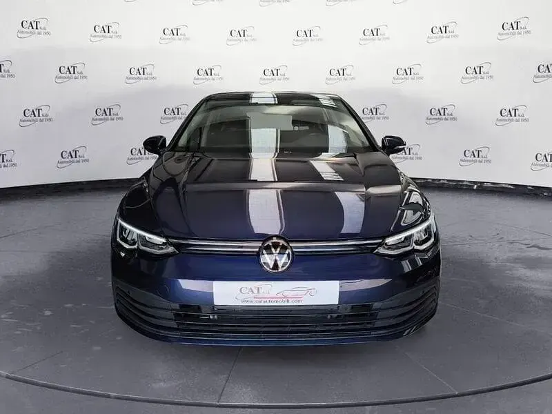 Usata VW Golf VIII Life 110 CV (80 kW) 2023 Blu Berlina