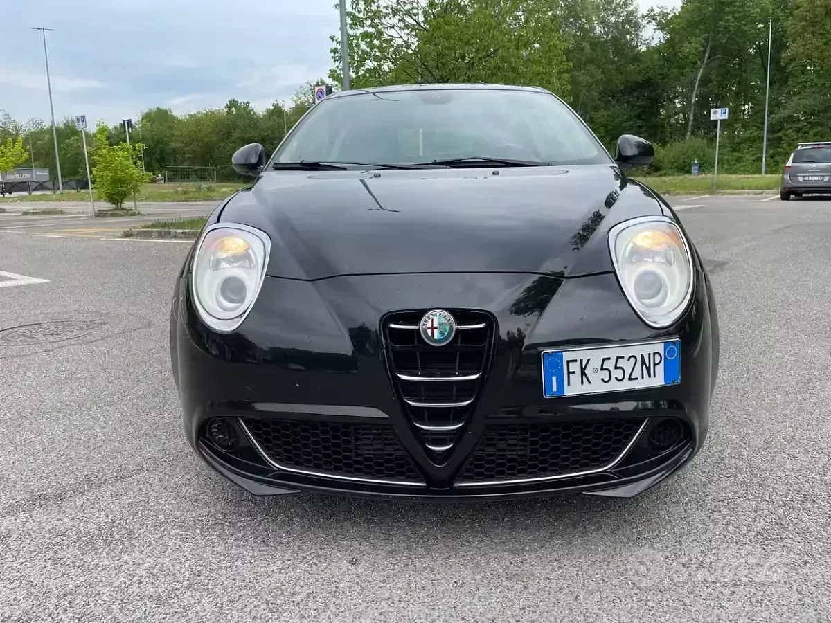 Gebraucht Alfa Romeo MiTo 95 PS (69 kW) 2017 Schwarz Kleinwagen