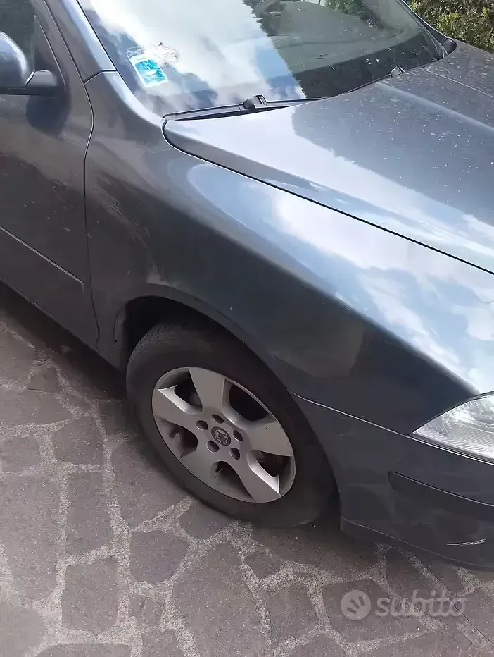 Usata Skoda Octavia 2004 Grigio Berlina
