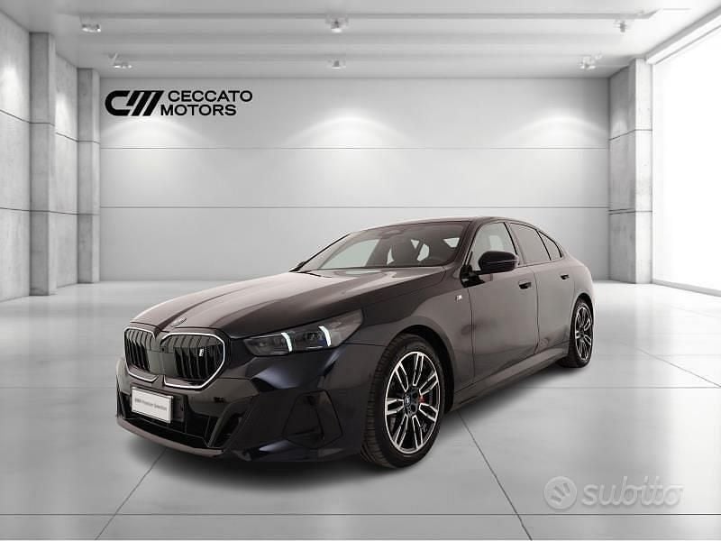 Usata BMW i5 M Sport 289 kW (394 CV) 2025 Nero Berlina