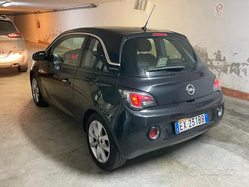 Usata Opel Adam Edition 70 CV (51 kW) 2015 Nero Utilitaria