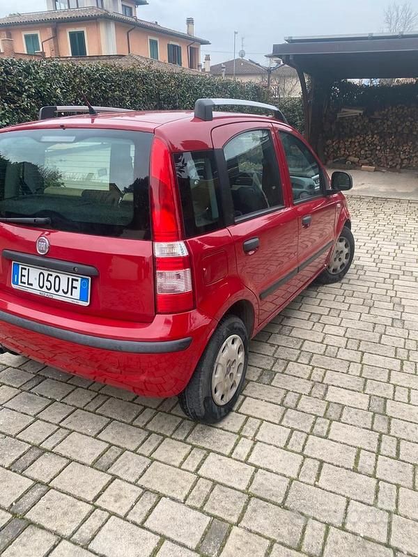 Usata Fiat Panda 45 CV (33 kW) 2011 Rosso Utilitaria
