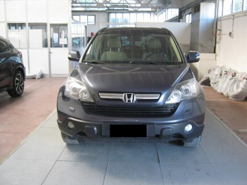 Usato 2008 Honda CR-V 2.0 Benzin 150 CV (10.900 €)
