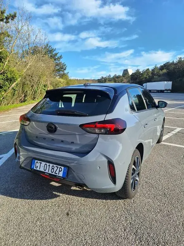 Usata Opel Corsa S 101 CV (74 kW) 2024 Utilitaria